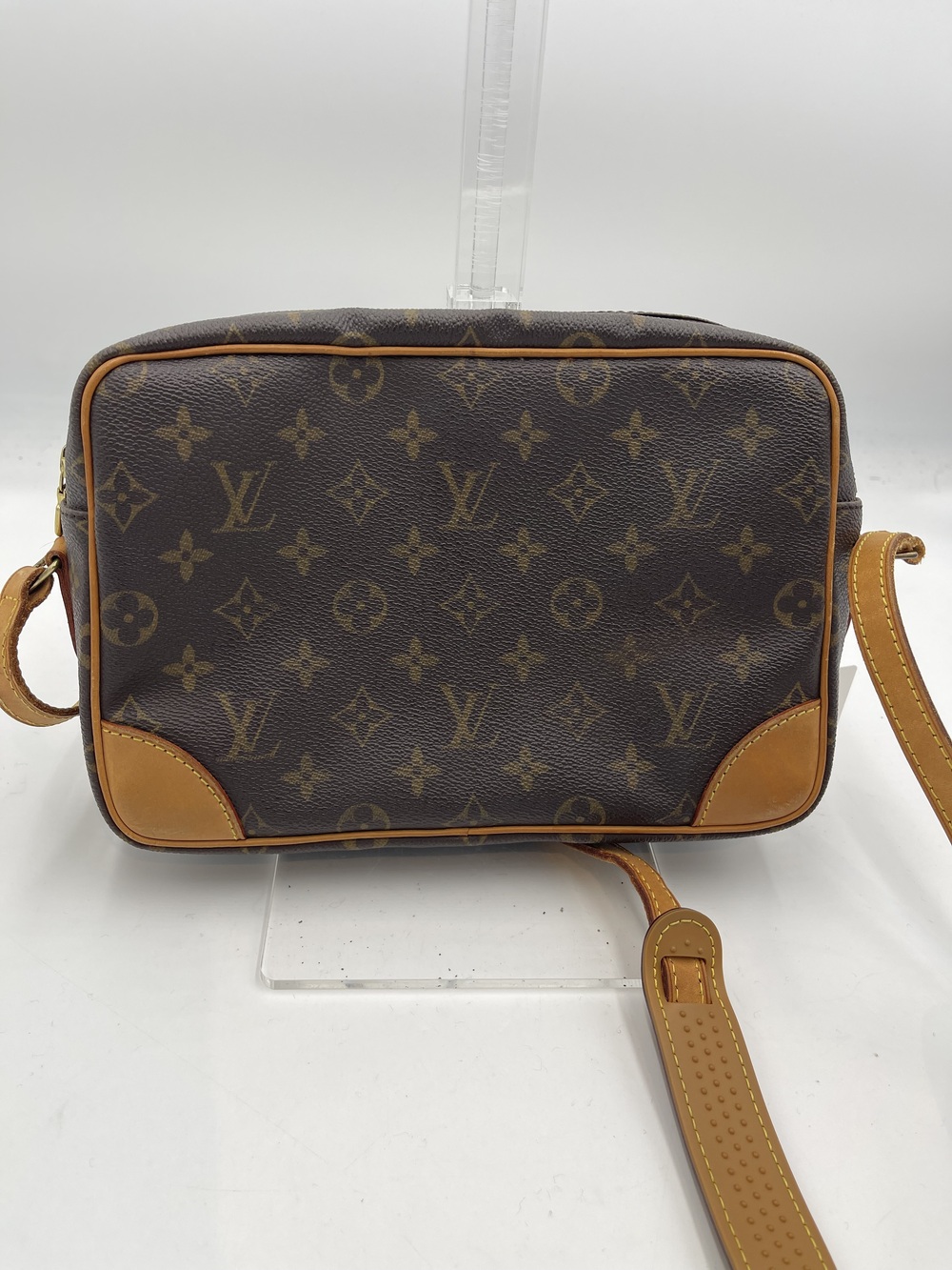 Louis Vuitton Monogram Trocadero - Picture 4 of 14